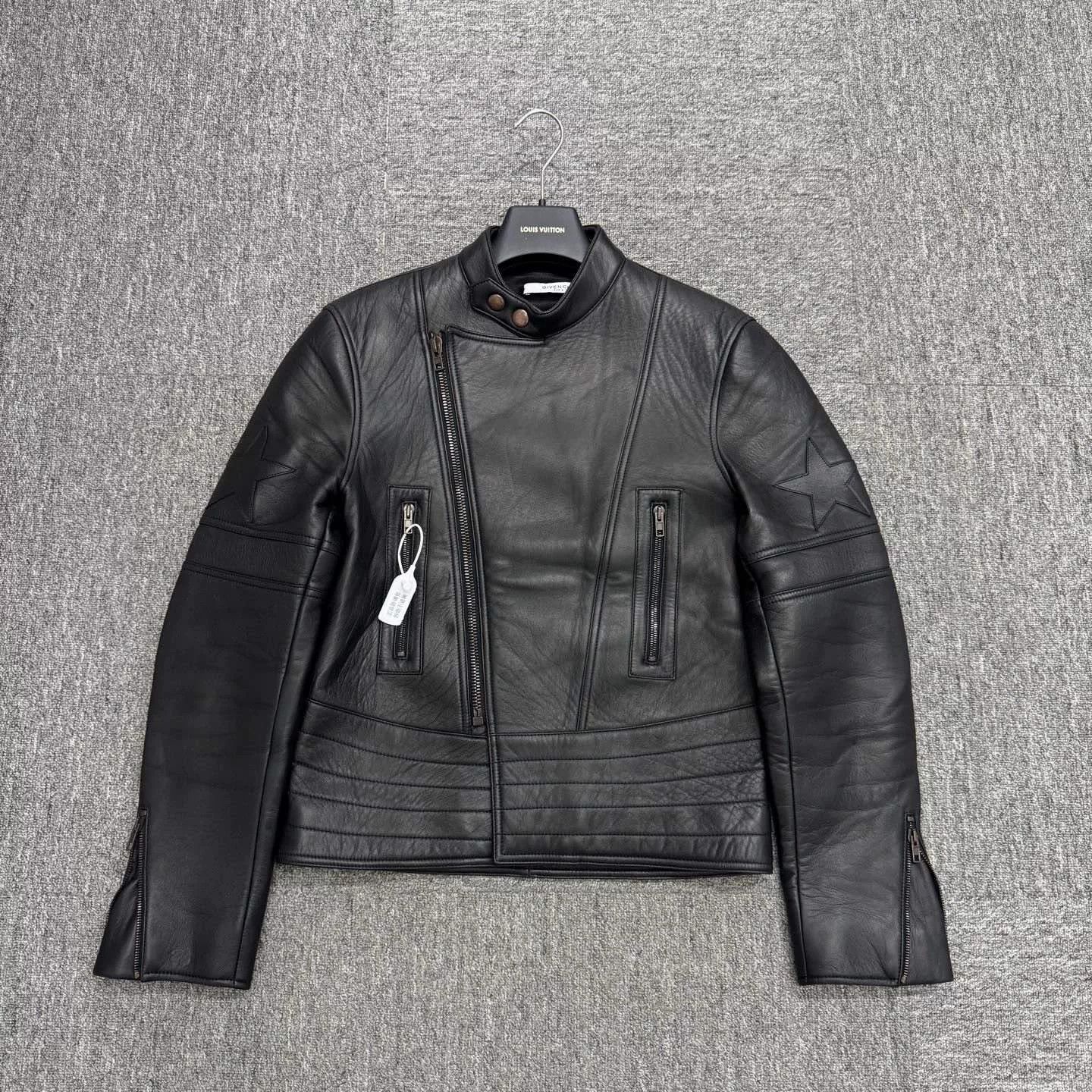 Givenchy givenchy black leather biker jacket Size US L / EU 52-54 / 3 - 1 Thumbnail