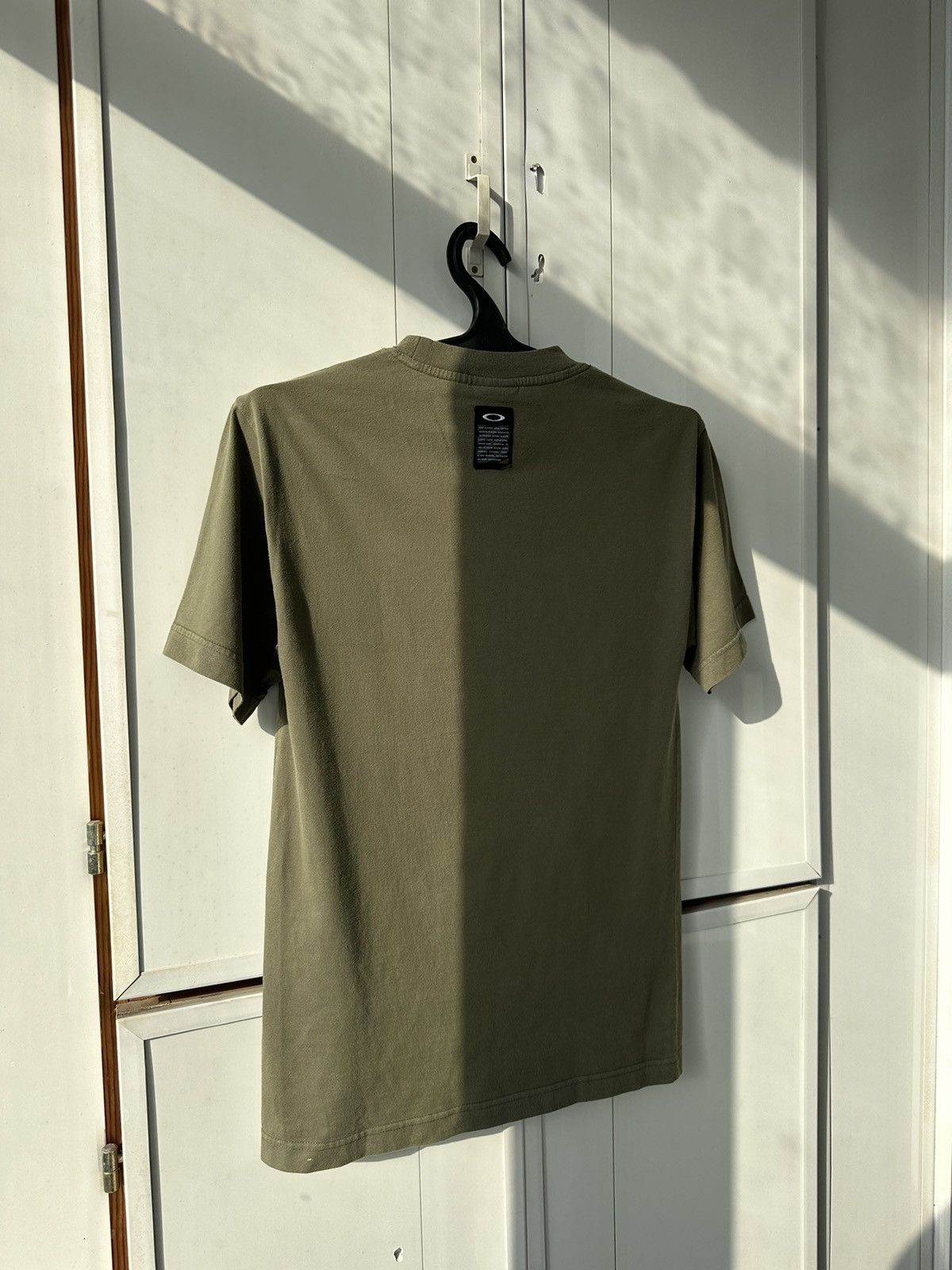Oakley Vintage Oakley T-shirt 3D Centre Logo Size US S / EU 44-46 / 1 - 10 Thumbnail