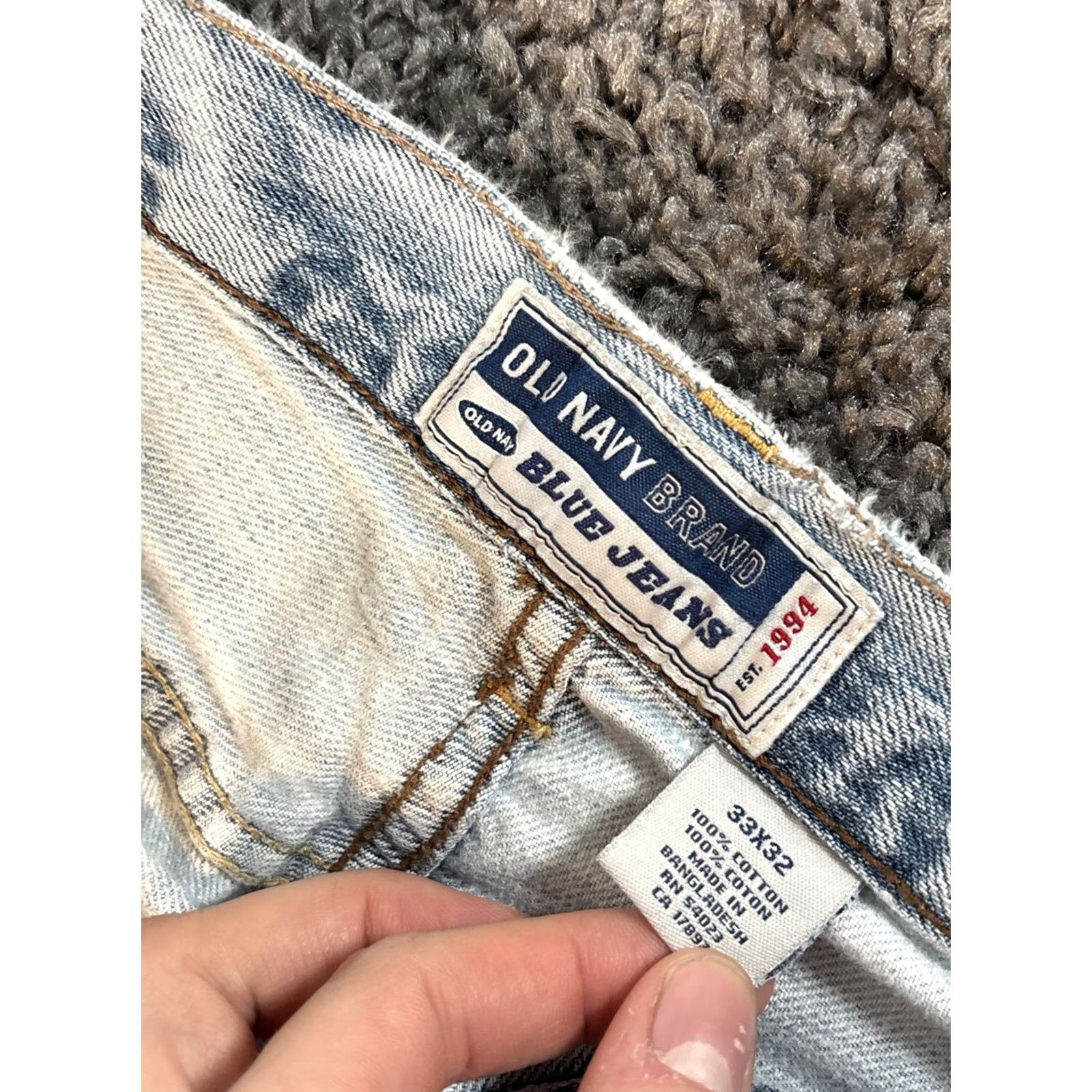 Old Navy VINTAGE Old Navy Jeans Men 34x30 Loose Fit Light Wash Distressed Pockets Denim 90s Wide-Leg Baggy Size US 34 / EU 50 - 5 Thumbnail