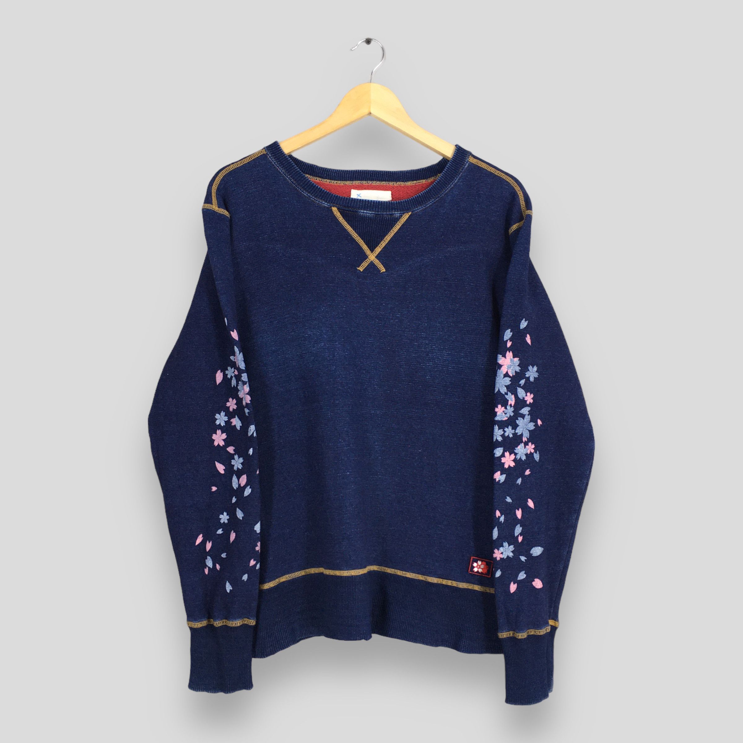 Indigo × Japanese Brand × Vintage Vintage Indigo Blue Japan Sakura Blossom Sweatshirt Medium Size US M / EU 48-50 / 2 - 1 Thumbnail