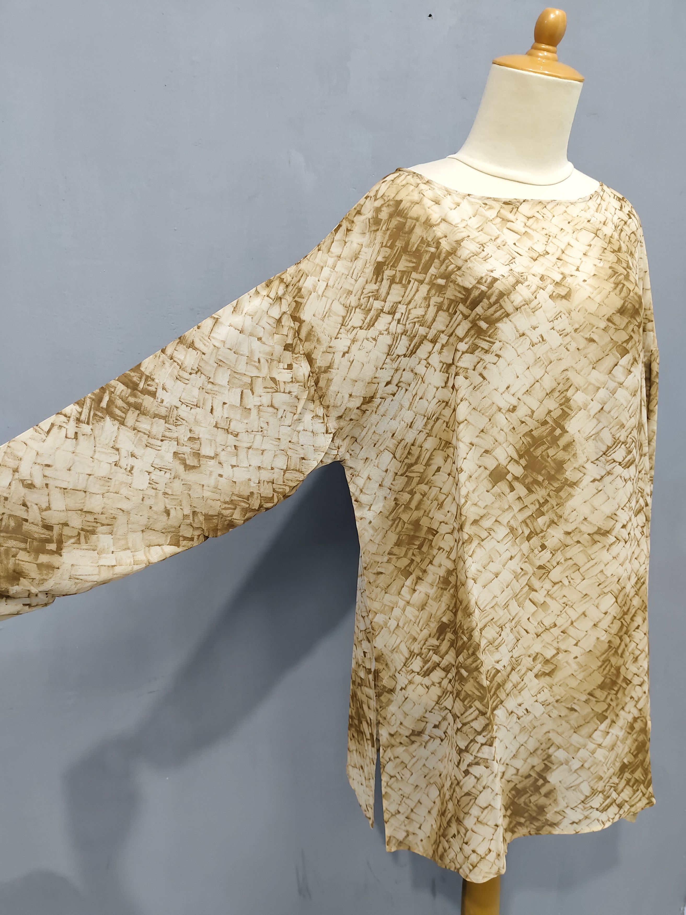 Bally 2000s Bally-Archive Abstract Graphic Dolman Slevee Silk Dres Size L / US 10 / IT 46 - 3 Thumbnail