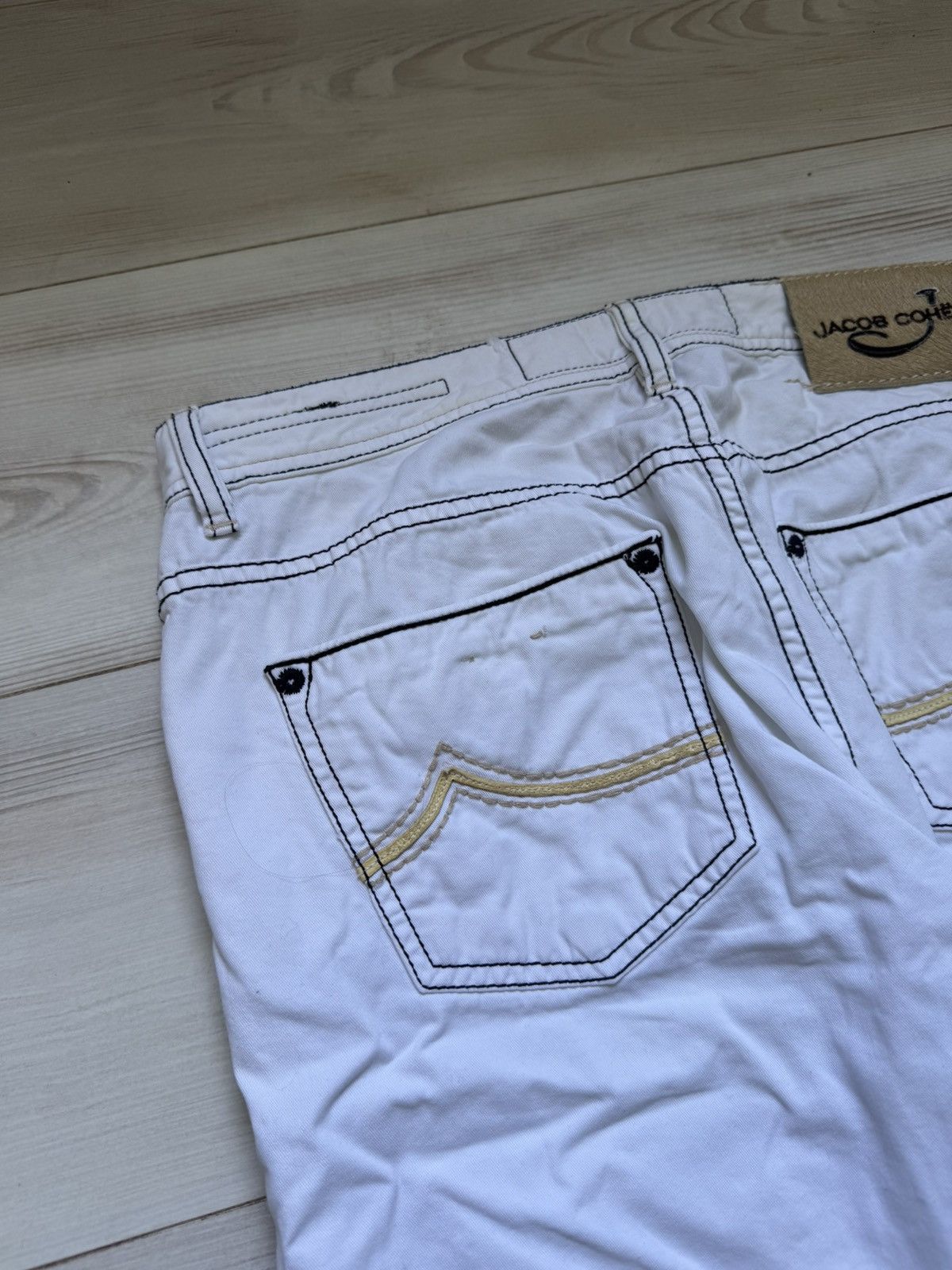 Designer × Jacob Cohen Jacob Cohen denim white jeans made in Italy Luxury designer Size US 36 / EU 52 - 16 Thumbnail