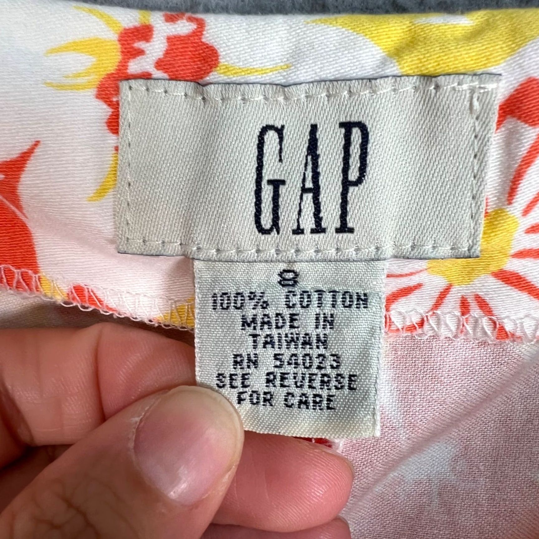 Gap Vintage Gap Floral Print Cotton Tapered Leg Pants Womens Size 8 Size 30" / US 8 / IT 44 - 3 Thumbnail