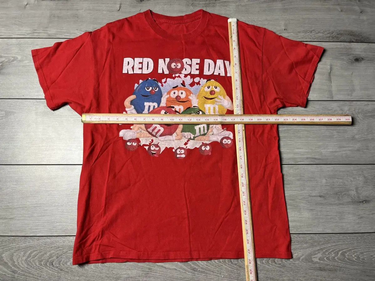 Band Tees Vintage M&M Red nose day Tshirt size Large Size US L / EU 52-54 / 3 - 5 Thumbnail