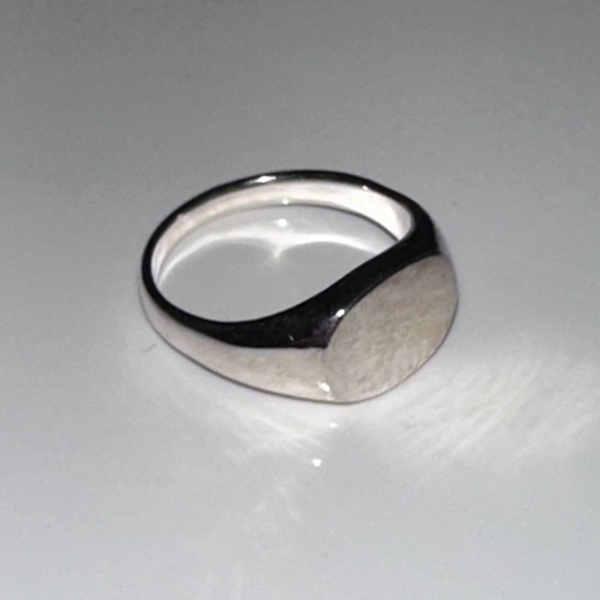 Other The m jewelers silver signet ring for her Size ONE SIZE - 2 Thumbnail