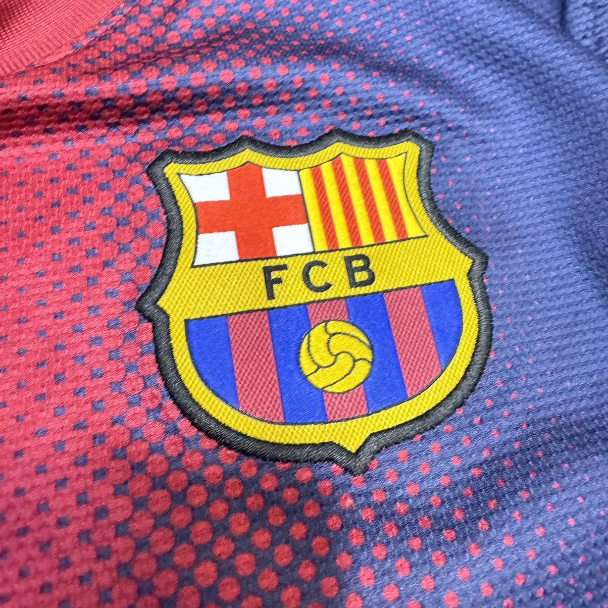 Nike Barcelona 12/13 home shirt #8 Iniesta Size US S / EU 44-46 / 1 - 8 Thumbnail