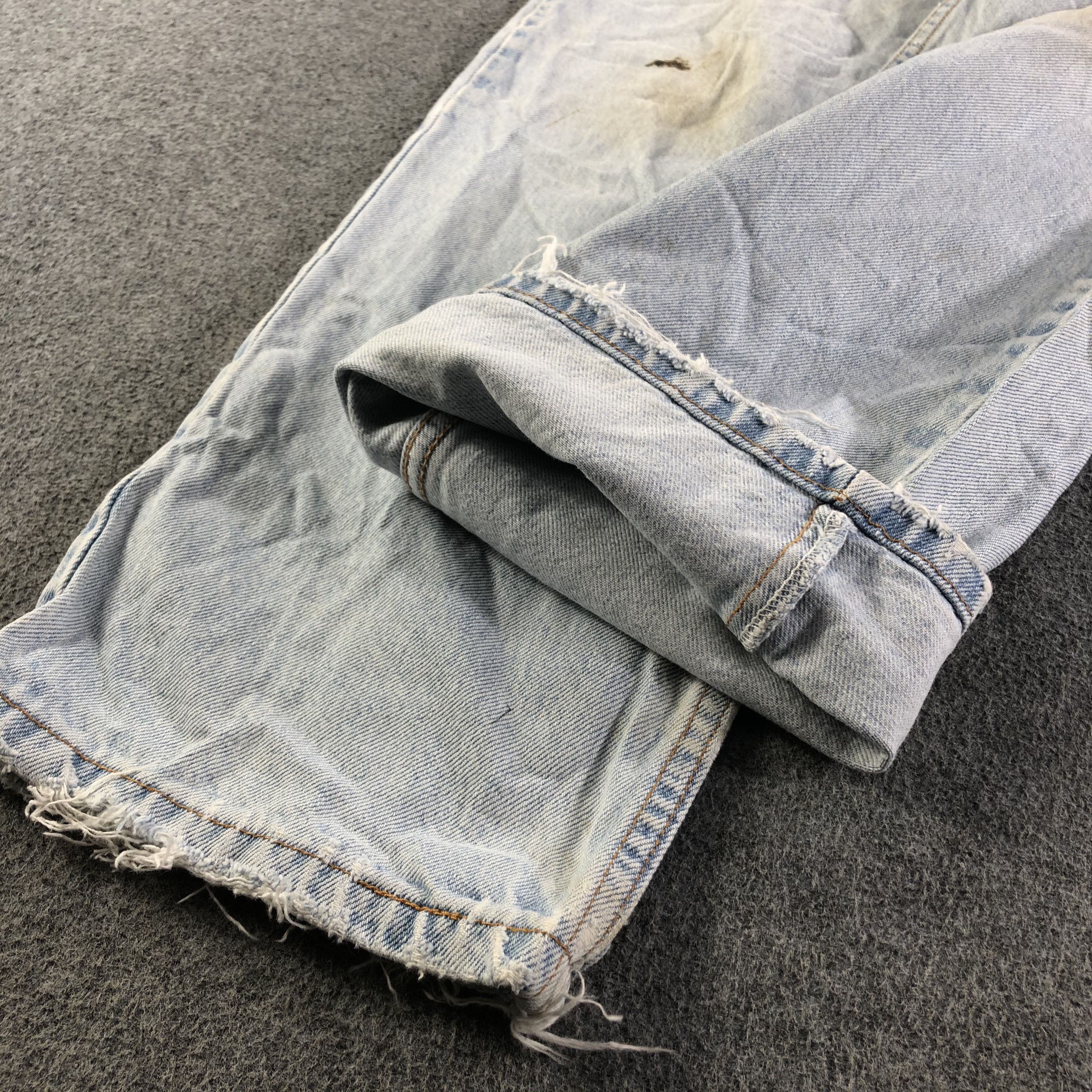 Levi's Vintage Light Wash Levis 550 Jeans-J3283 Size US 35 - 7 Thumbnail