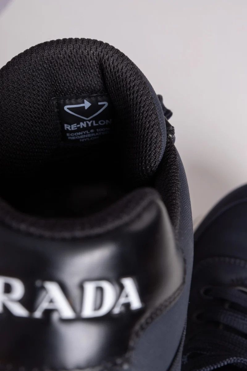 Prada o1la1rc1a0925 Low-Top Sneakers in Black Size US 11 / EU 44 - 3 Thumbnail