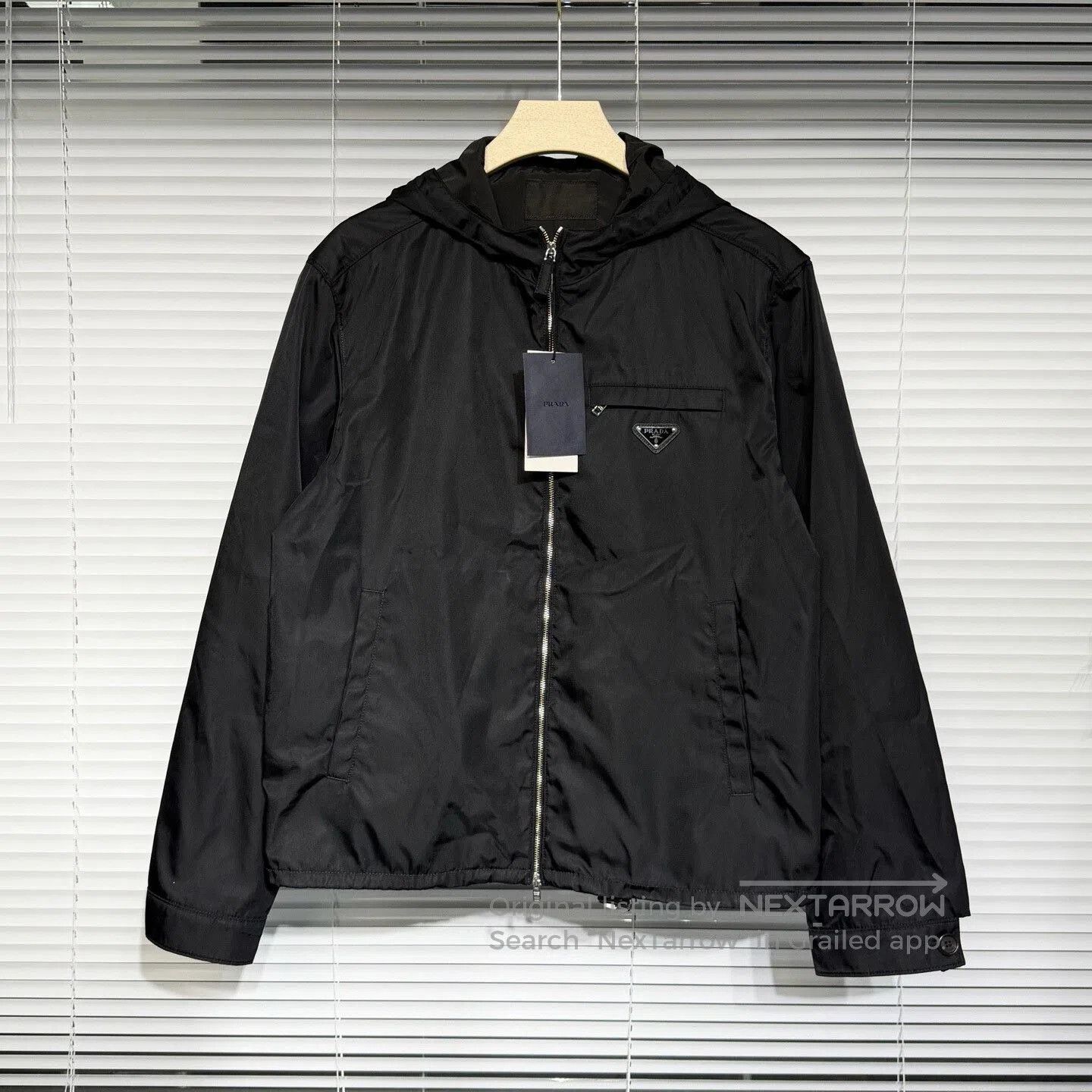 Prada black prada re-nylon hooded jacket. Size US L / EU 52-54 / 3 - 1 Thumbnail