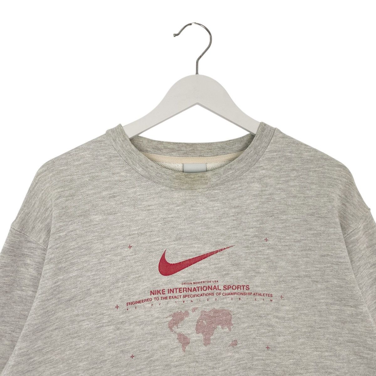 Other Vintage Nike Sportswear Sweatshirt Crewneck Gray Size L Size US L / EU 52-54 / 3 - 4 Thumbnail