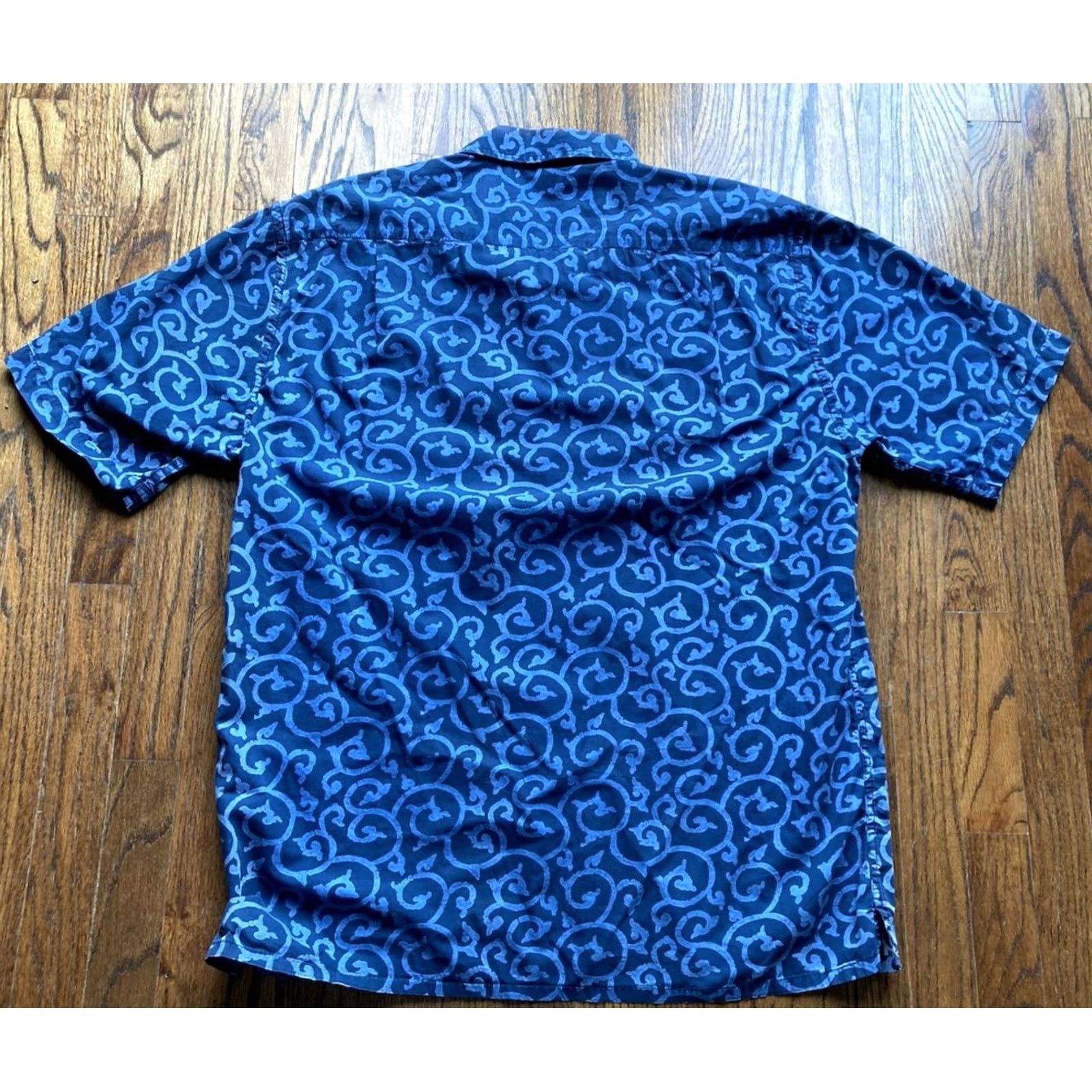 Robert Graham Robert Graham Shirt Mens 2XL Blue Tribal Camp Short Sleeve Hawaiian Tiki Size US XXL / EU 58 / 5 - 6 Thumbnail