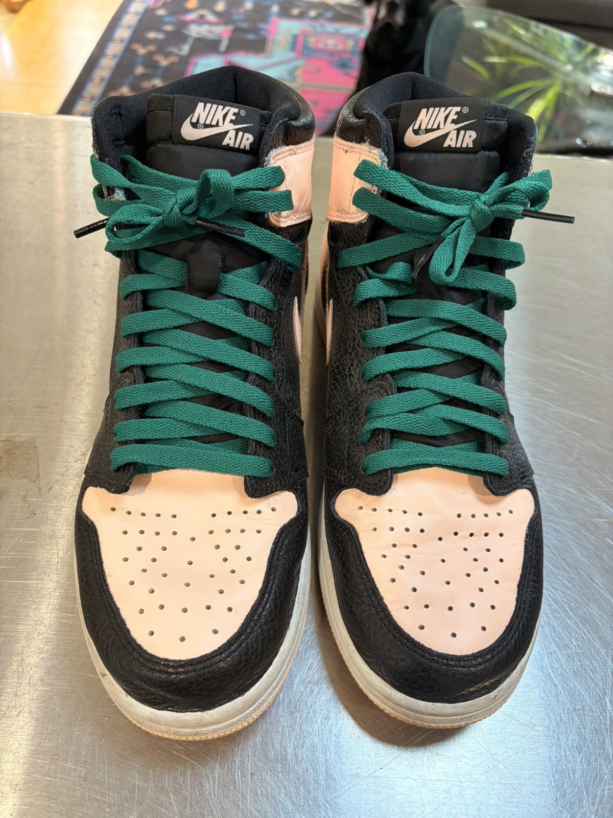 Jordan Brand Jordan 1 Crimson Tint Size US 10.5 / EU 43-44 - 1 Thumbnail