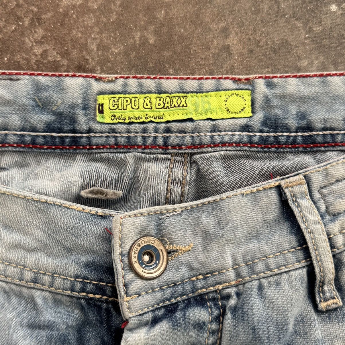 Japanese Brand Amazing Vintage Distressed Jeans (Amiri Style) Size 30" / US 8 / IT 44 - 12 Thumbnail