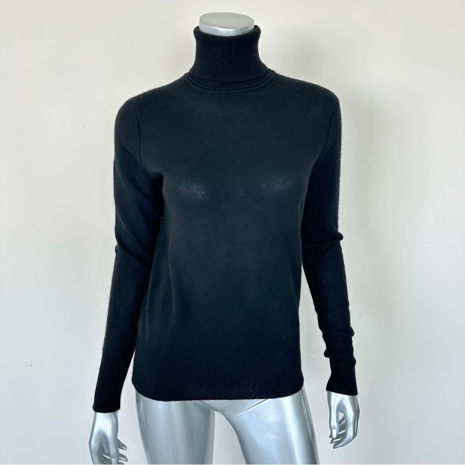 image of New!!! Equipment Cashmere Sweater Size Xs Retail 350$ in Black, Women's