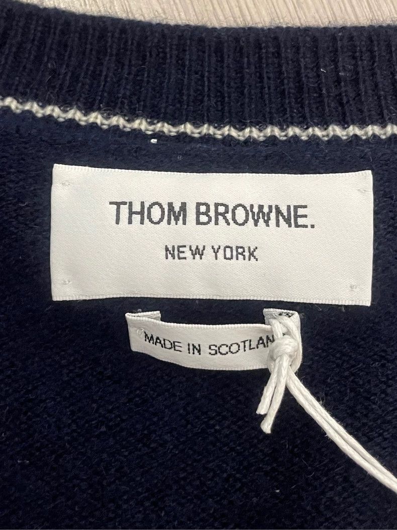 Thom Browne Thom browne Dark blue white striped tennis racket Logo four Size US S / EU 44-46 / 1 - 5 Thumbnail