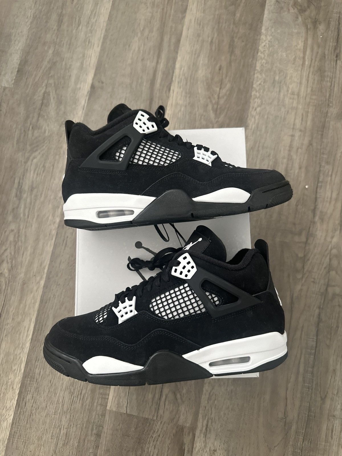 Jordan Brand Nike Air Jordan 4 “White Thunder” Size US 8.5 / EU 41-42 - 4 Thumbnail