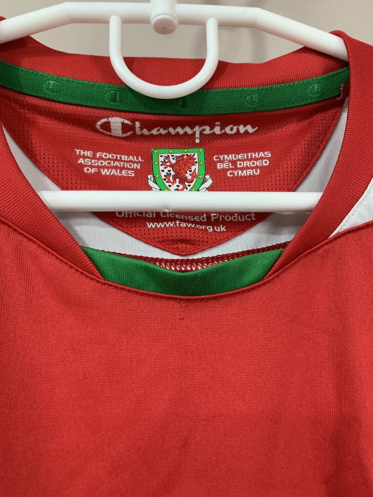 Champion × Vintage Wales Home Football Shirt Vintage Champion Soccer Jersey XL Size US XL / EU 56 / 4 - 7 Thumbnail