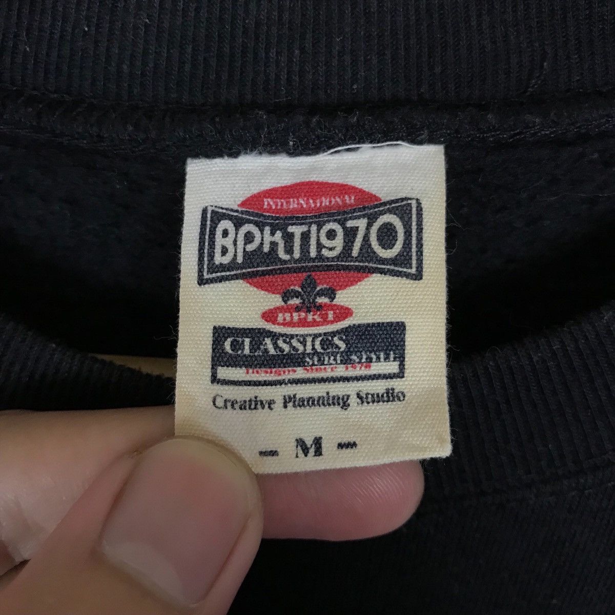 Vintage Vintage BPKT 1970 Indians Tribe Pullover Jumper Sweatshirt Size US M / EU 48-50 / 2 - 8 Thumbnail