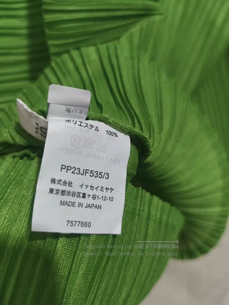 Issey Miyake Issey Miyake Green Pleated Top Size L / US 10 / IT 46 - 3 Thumbnail