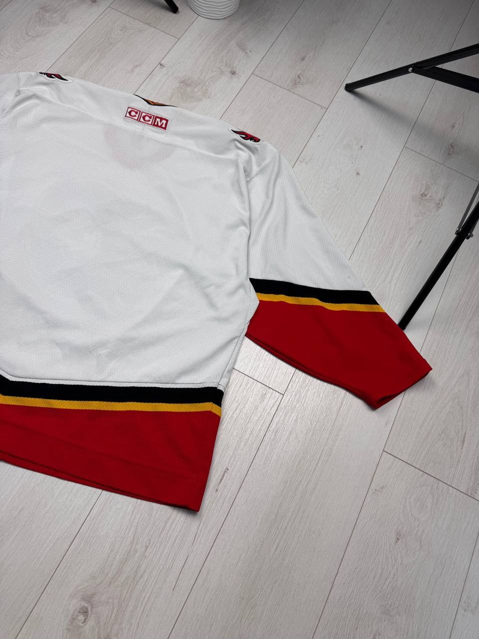Ccm Vintage Auth RARE Calgary Flames Hockey Jersey Size XL Size US XL / EU 56 / 4 - 11 Thumbnail