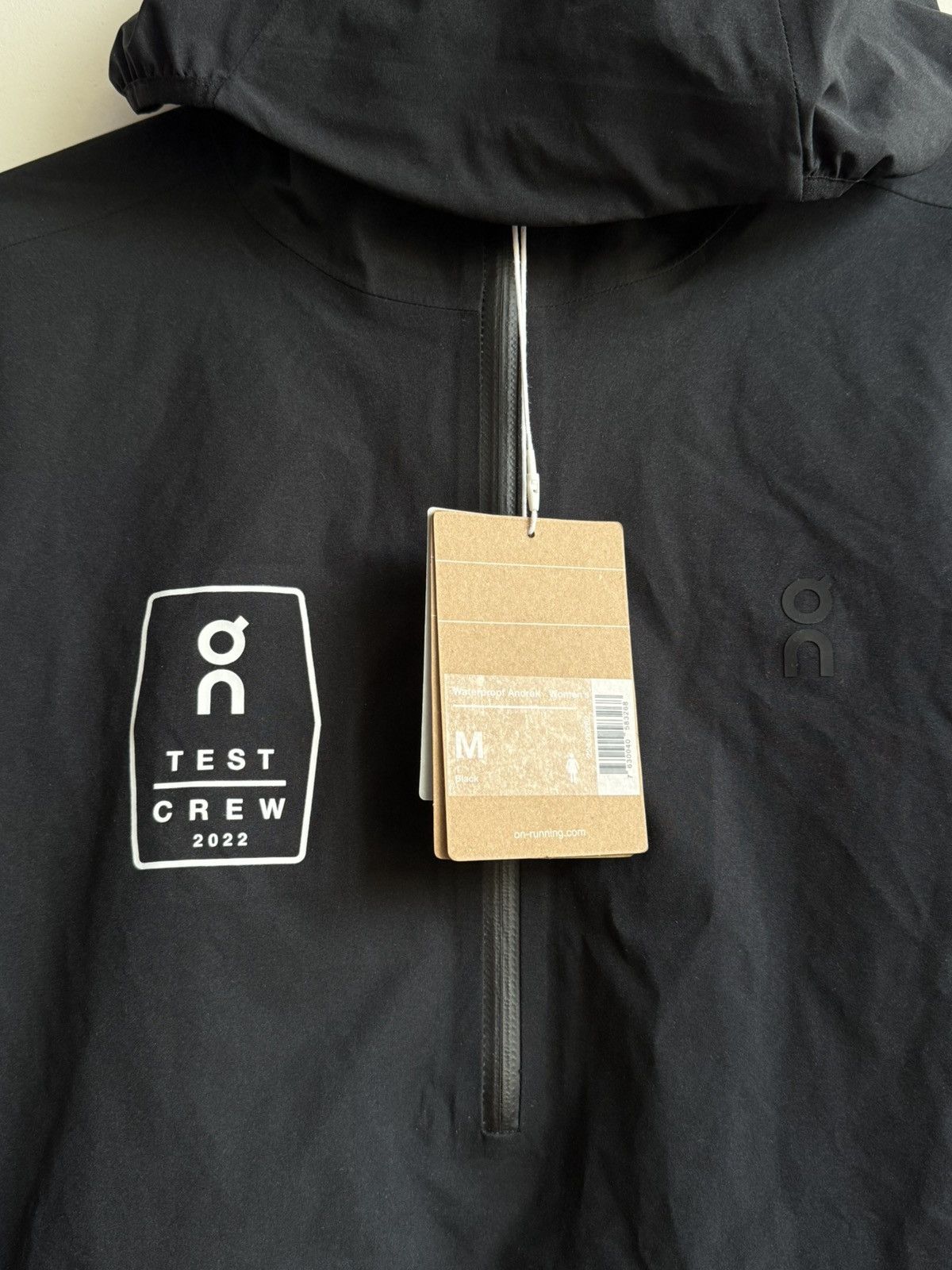 On On Running Warerproof Anorak Women’s jacket size M NWT Size M / US 6-8 / IT 42-44 - 2 Thumbnail