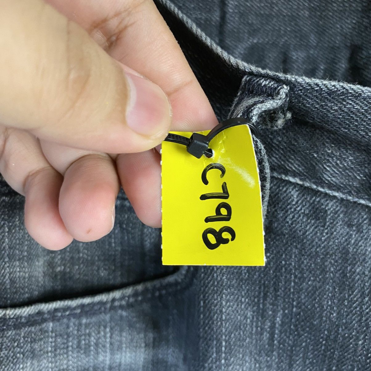 Japanese Brand × Uniqlo DL Uniqlo japan Black Denim Pants #C798 Size US 36 / EU 52 - 10 Thumbnail