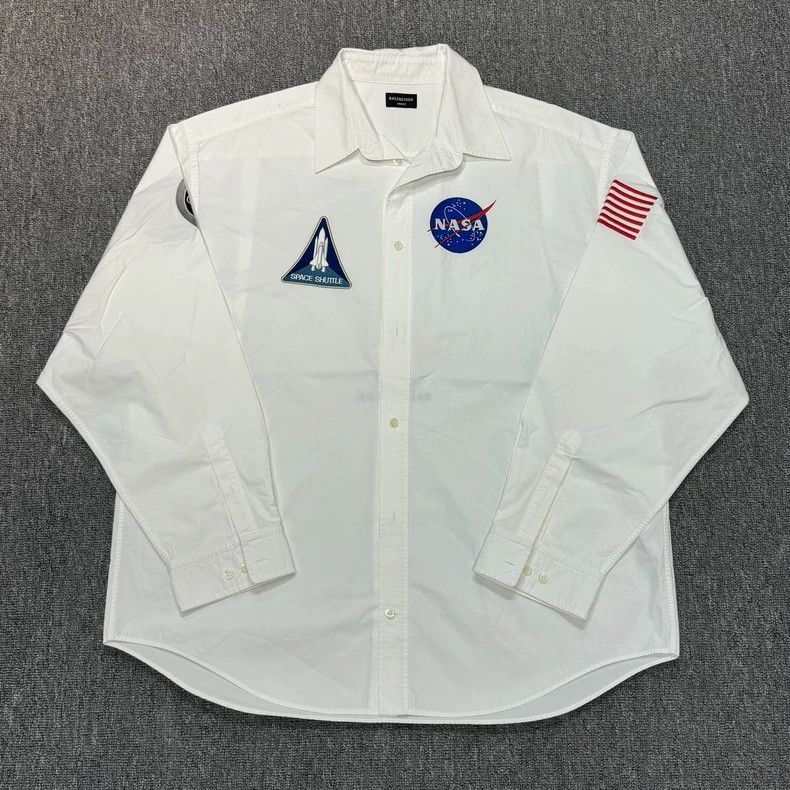 Balenciaga Balenciaga size 39 Nasa joint medal white long-sleeved shi Size US XS / EU 42 / 0 - 1 Thumbnail