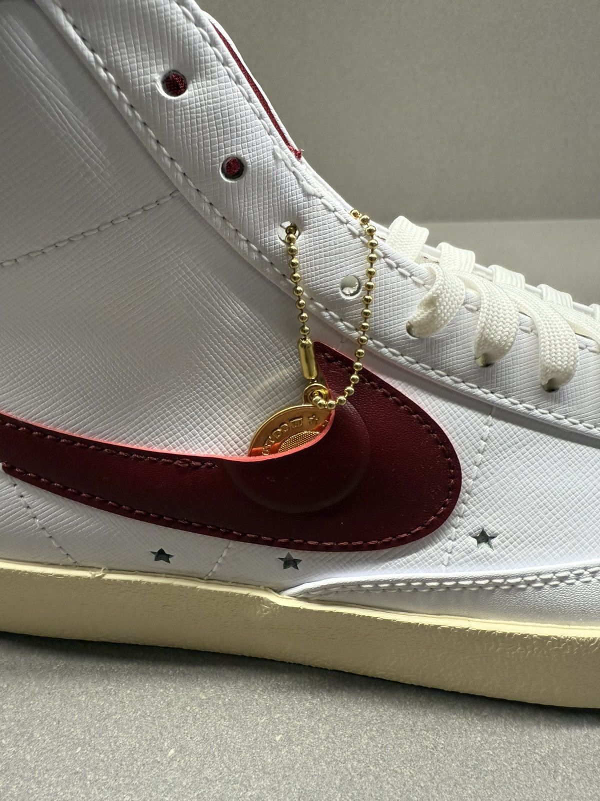 Nike Nike Blazer Mid 77 SE Sisterhood Women’s Size US 12 / IT 42 - 9 Thumbnail