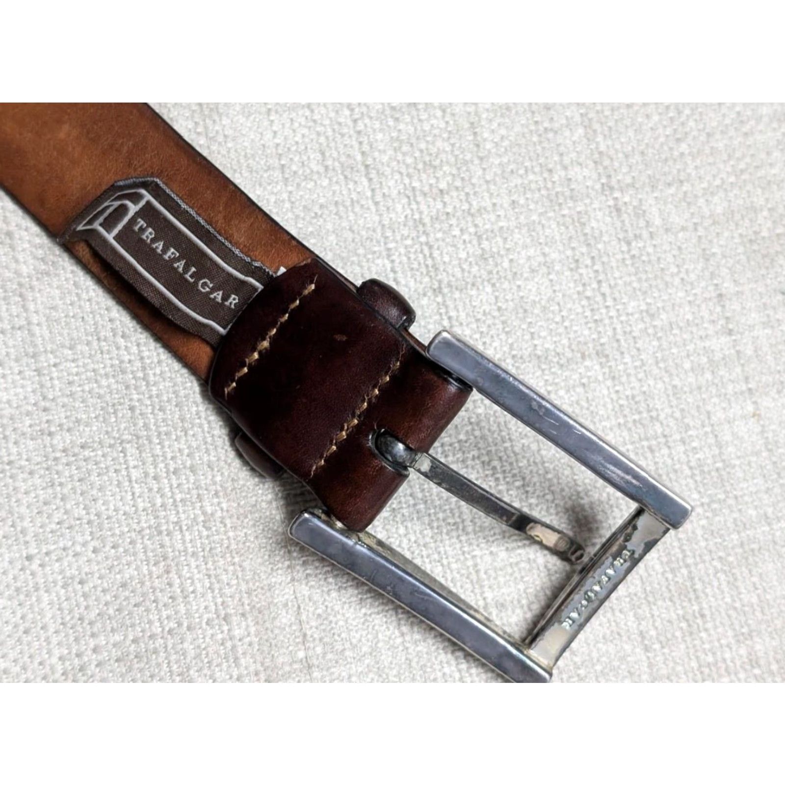 Vintage VINTAGE Trafalgar belt 40 brown leather dress belt Mens, 1-1/8" adult 40 brown Corttina leather belt Size 40 - 6 Thumbnail