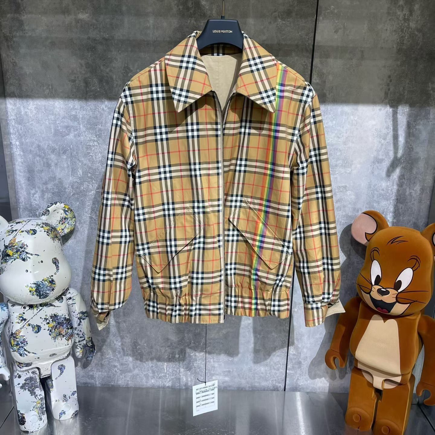 Burberry Burberry Plaid Rainbow Multi Light Jacket s Men Size US S / EU 44-46 / 1 - 1 Thumbnail