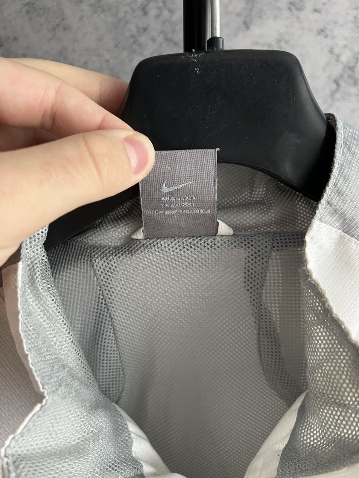 Nike Vintage Nike 2000s Nylon Light Jacket 1/2 Zip White Y2K Size US L / EU 52-54 / 3 - 6 Thumbnail
