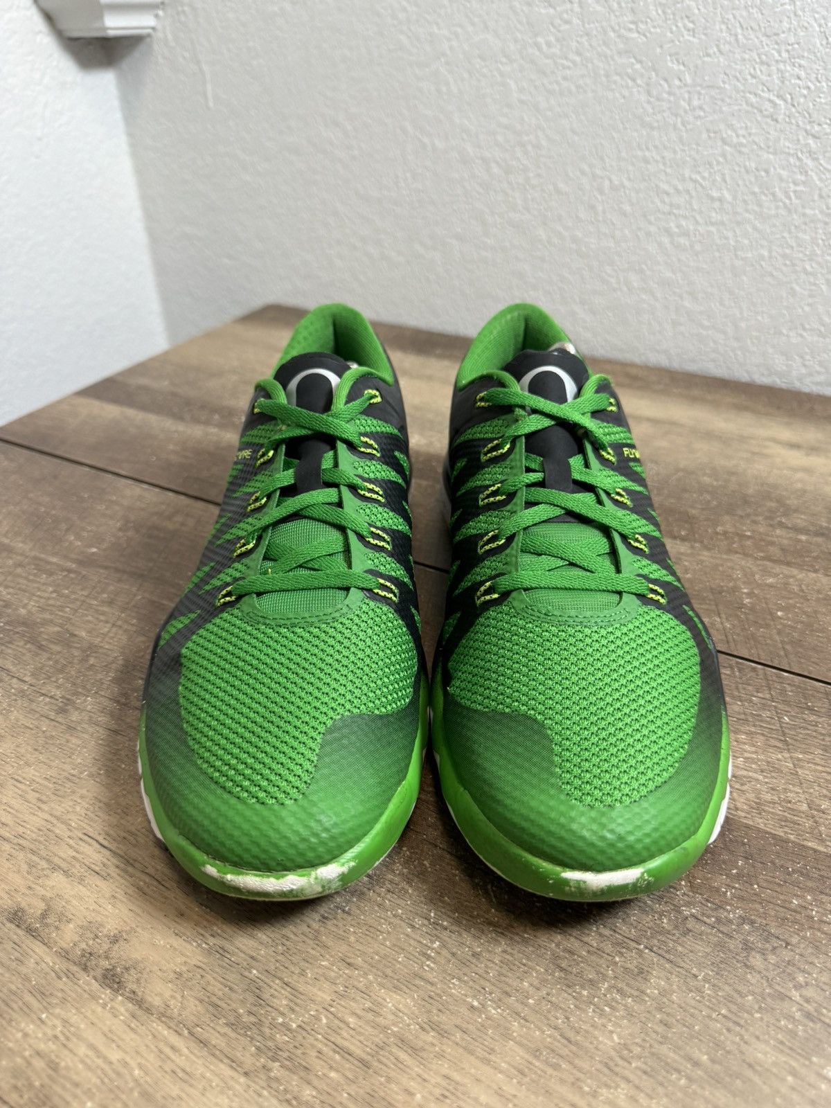 SAMPLE Nike Free Trainer V6 Oregon Ducks Mens Sz 10