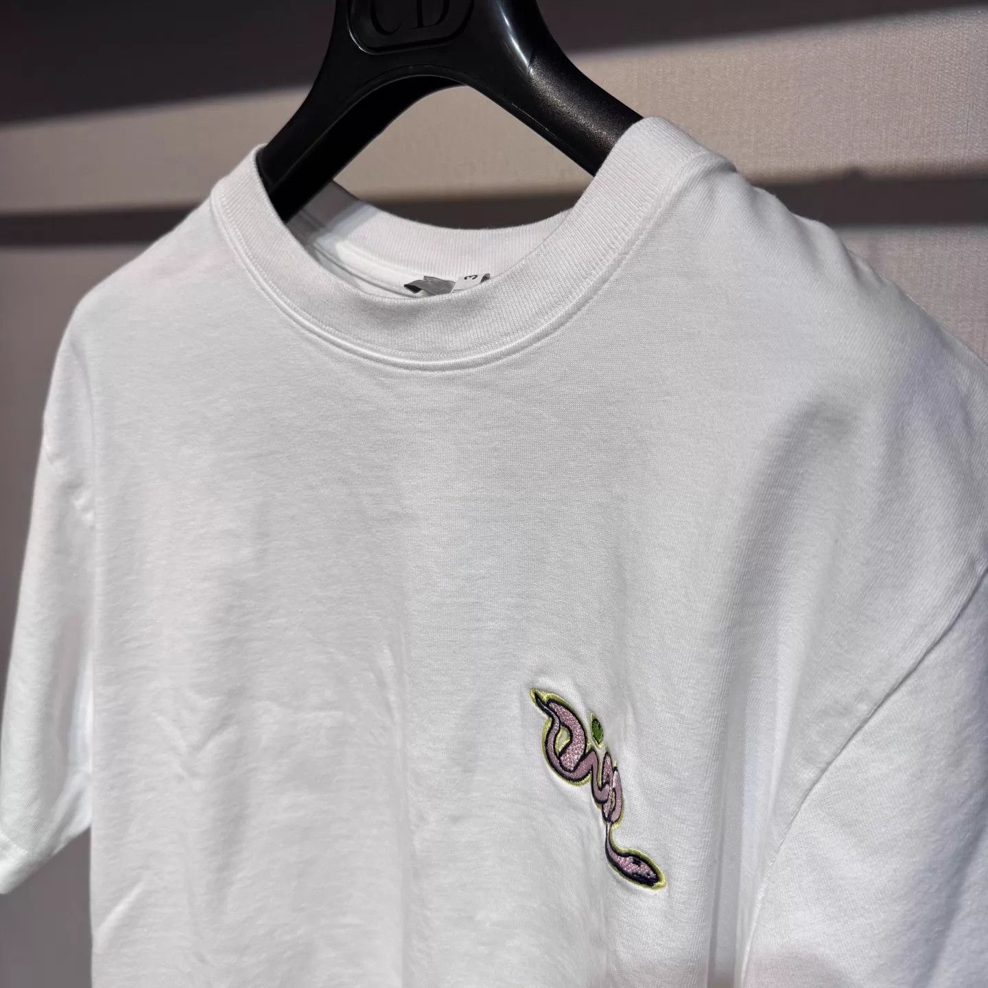 Dior Dior White Embroidered Snake Logo T-shirt M 99 New Size US M / EU 48-50 / 2 - 4 Thumbnail