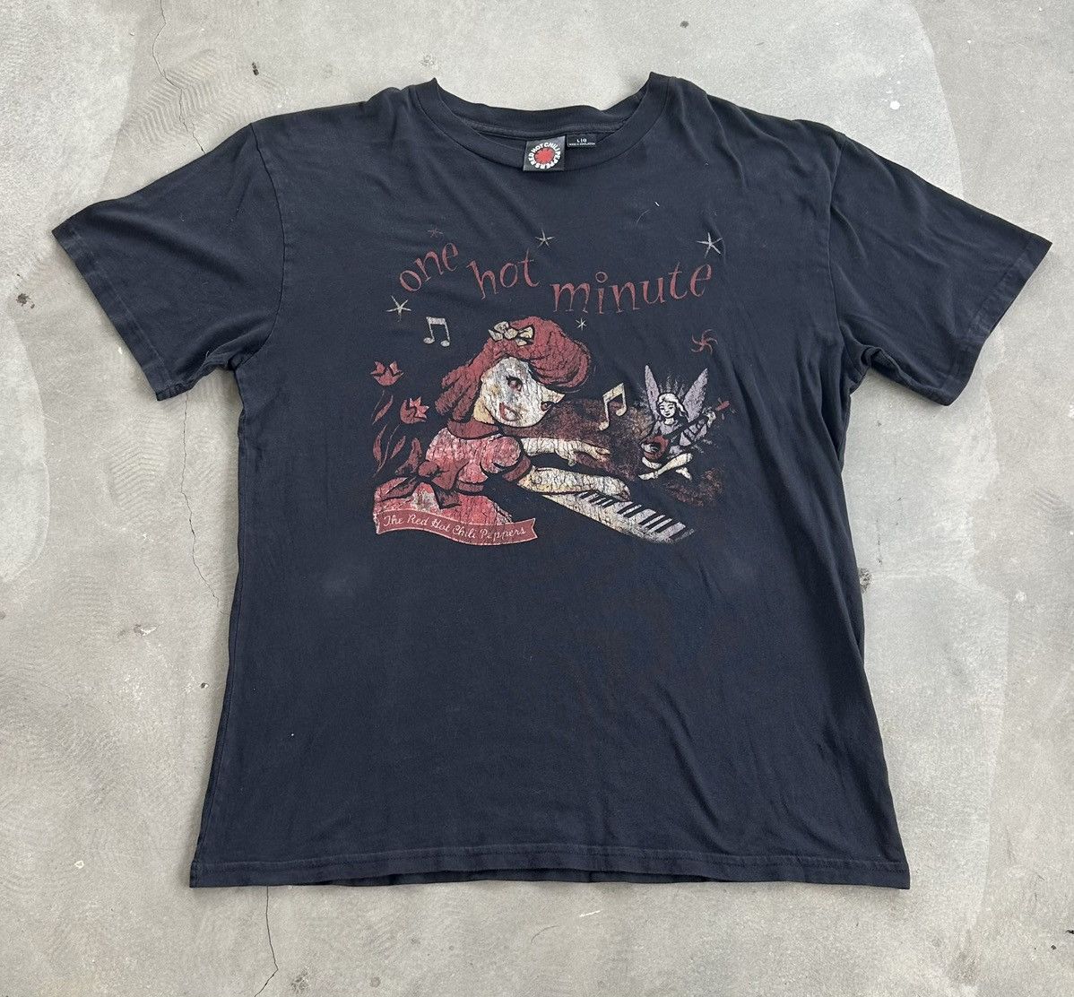 Band Tees RED HOR CHILLI PEPPERS ONE HOT MINUTE TEE Size US XXL / EU 58 / 5 - 1 Thumbnail
