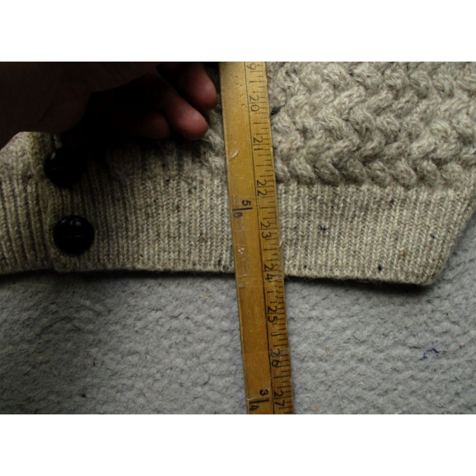 Vintage Carraig Donn Sweater Vest Mens L Beige Wool Cable Knit Aran Ireland Pockets Size US L / EU 52-54 / 3 - 4 Thumbnail