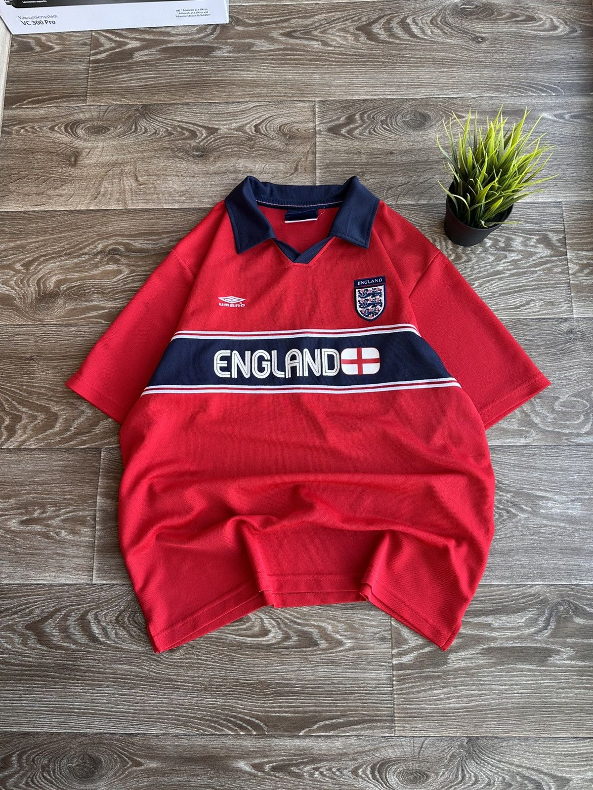 Umbro 🔥 2002 2003 England Umbro Polo Jersey T Shirt Soccer Size US XL / EU 56 / 4 - 1 Thumbnail