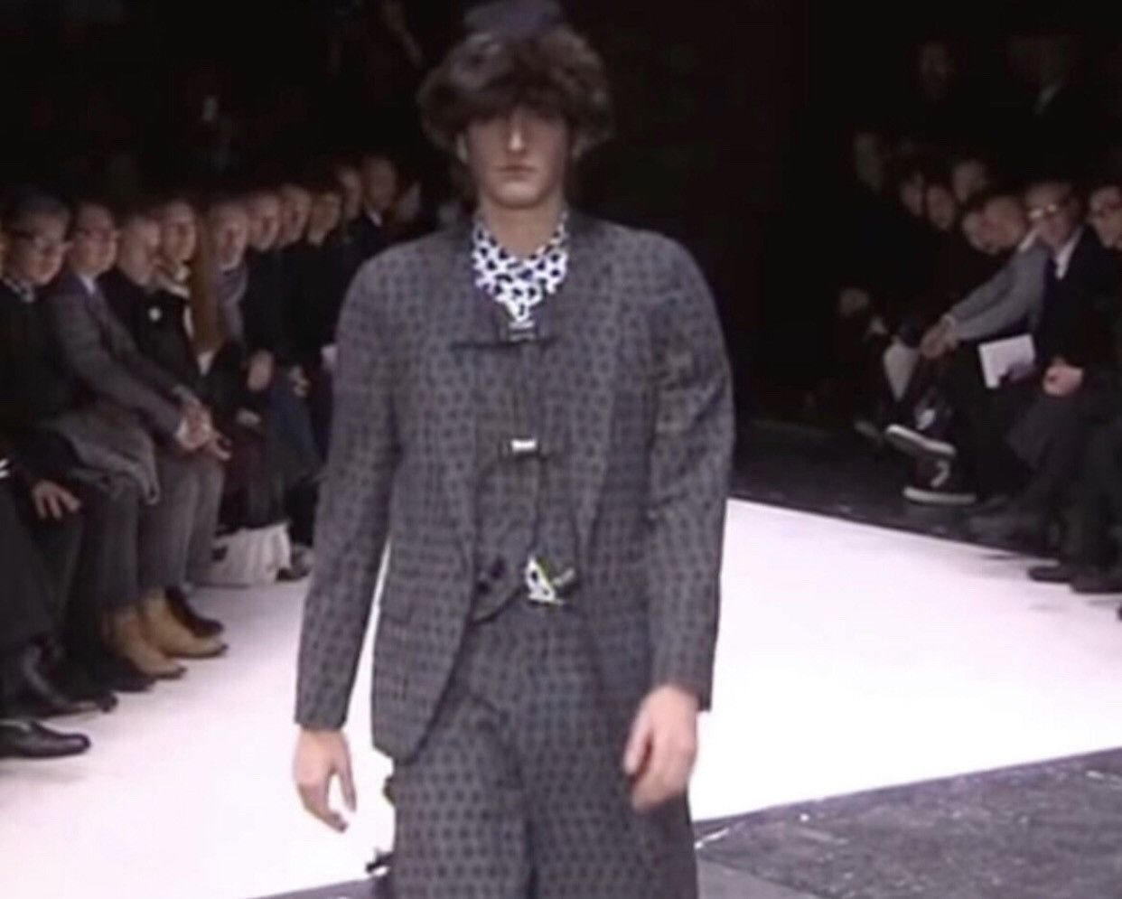 Comme des Garcons Polka dot suit jacket 2412-Nextarrow Size 40S - 3 Thumbnail