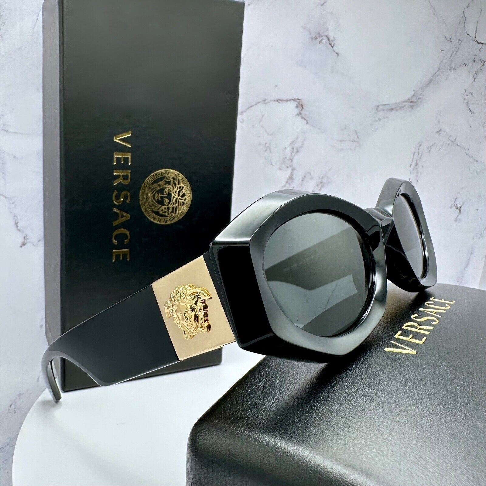 Versace New Versace Sunglasses Black Gold Medusa Plaque Oval Italy Size ONE SIZE - 16 Thumbnail