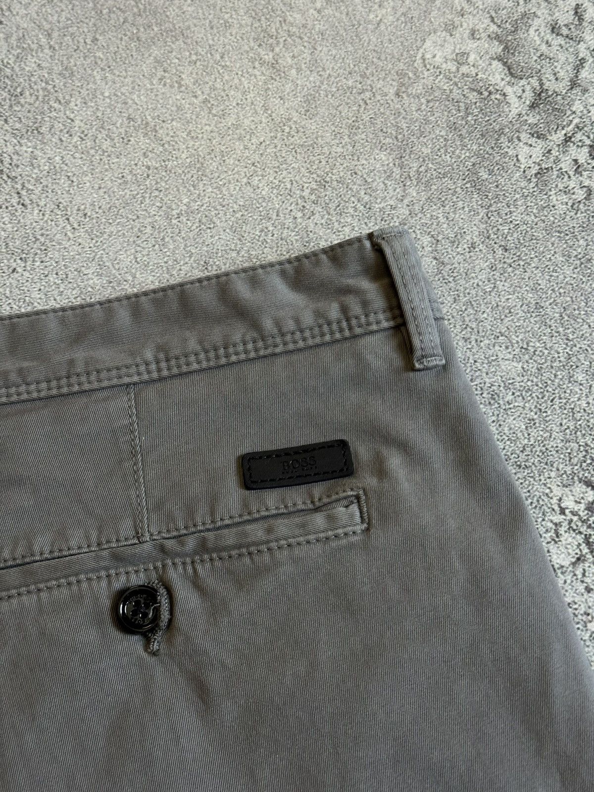 Hugo Boss Hugo Boss 34 casual pants trousers chinos old money Size US 34 / EU 50 - 6 Thumbnail