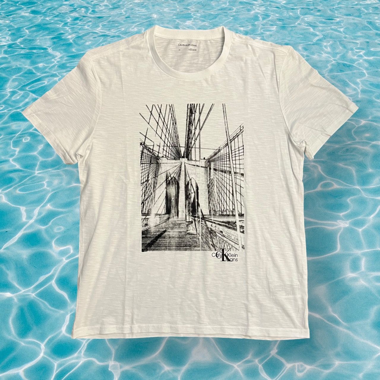 Calvin Klein Sick Abstract Calvin Klein Graphic Tee Size US L / EU 52-54 / 3 - 1 Thumbnail