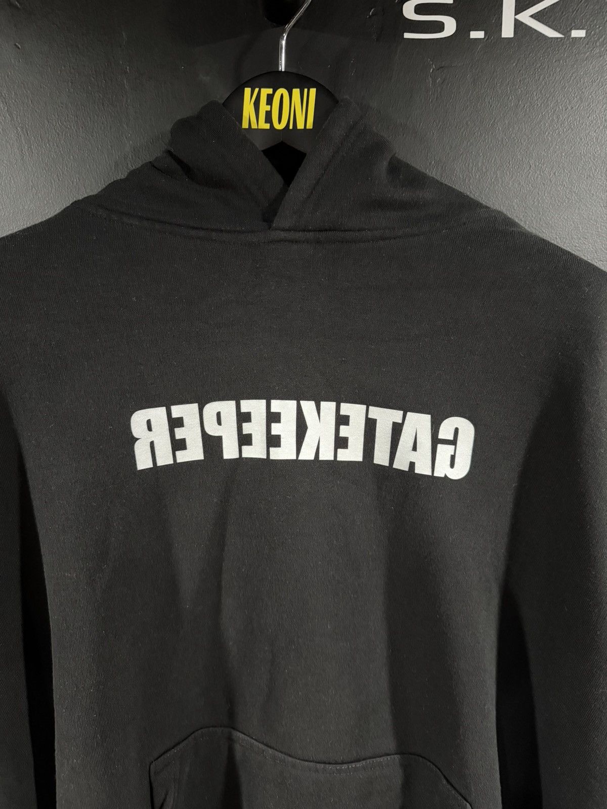 Other Crimson Flow Studios Black Gatekeeper Streetwear Hoodie XXL Size US XXL / EU 58 / 5 - 2 Thumbnail