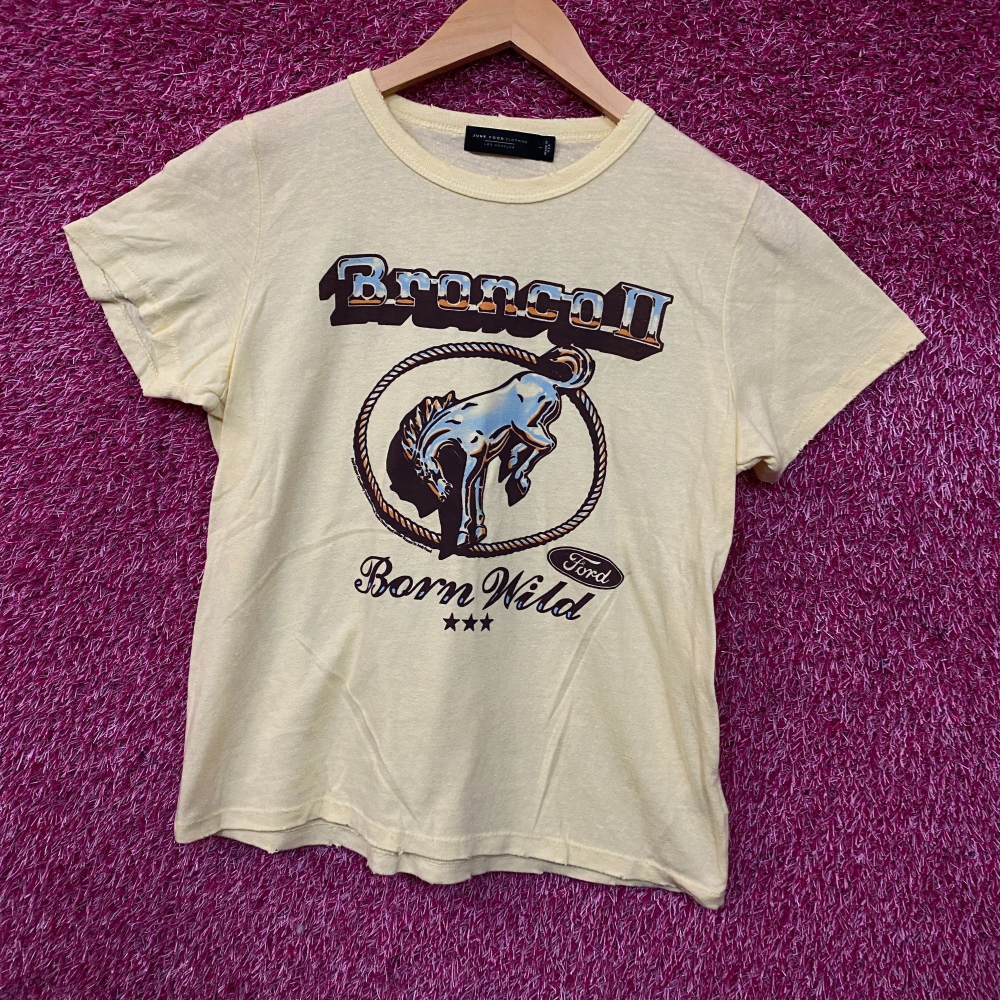 Junk Food Junk Food Clothing Women's Bronco 2 Born Wild Graphic T-Shir Size L / US 10 / IT 46 - 3 Thumbnail
