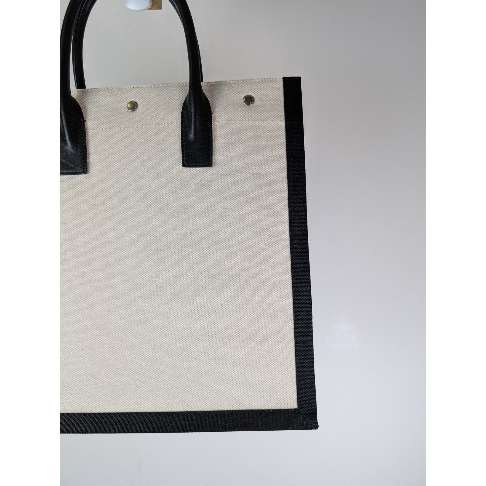Saint Laurent Paris o1rshd1 Q:2 / Size: OS / Rive Gauche North / South Tote Bag Size ONE SIZE - 12 Thumbnail