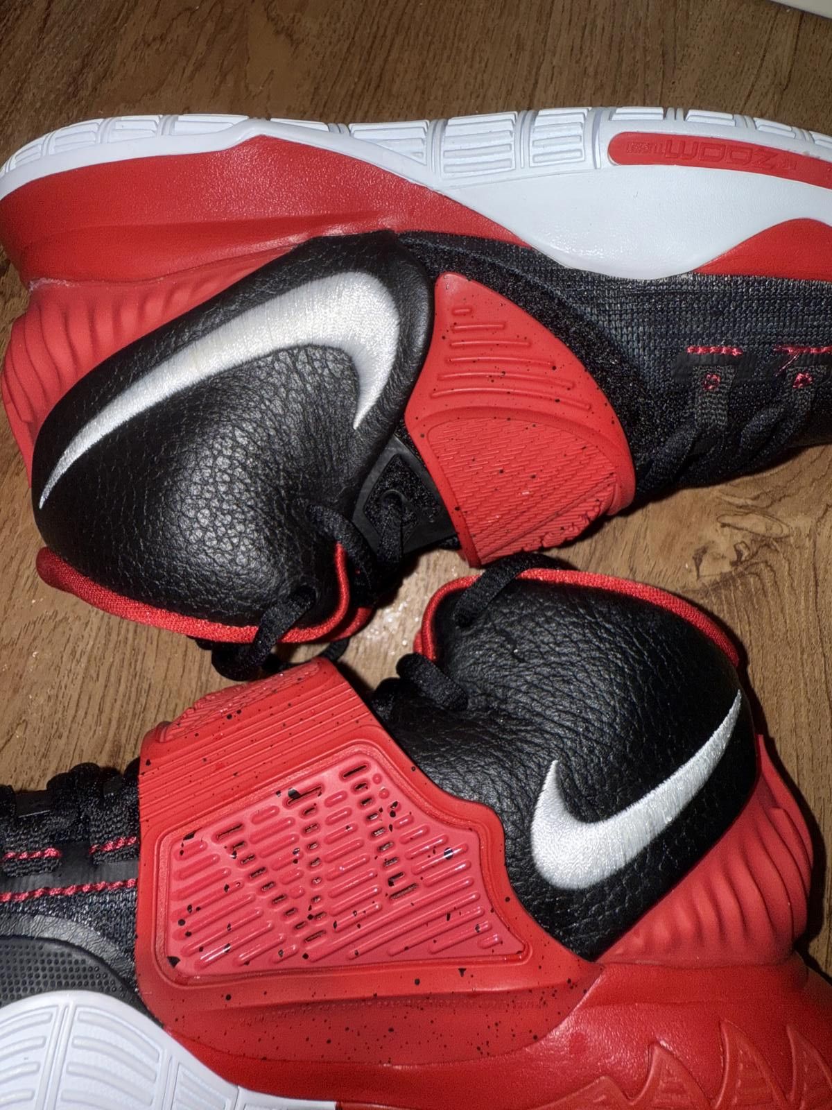 Nike Nike Kyrie 6 Team Black Univerity Red Size US 5 / EU 37 - 9 Thumbnail