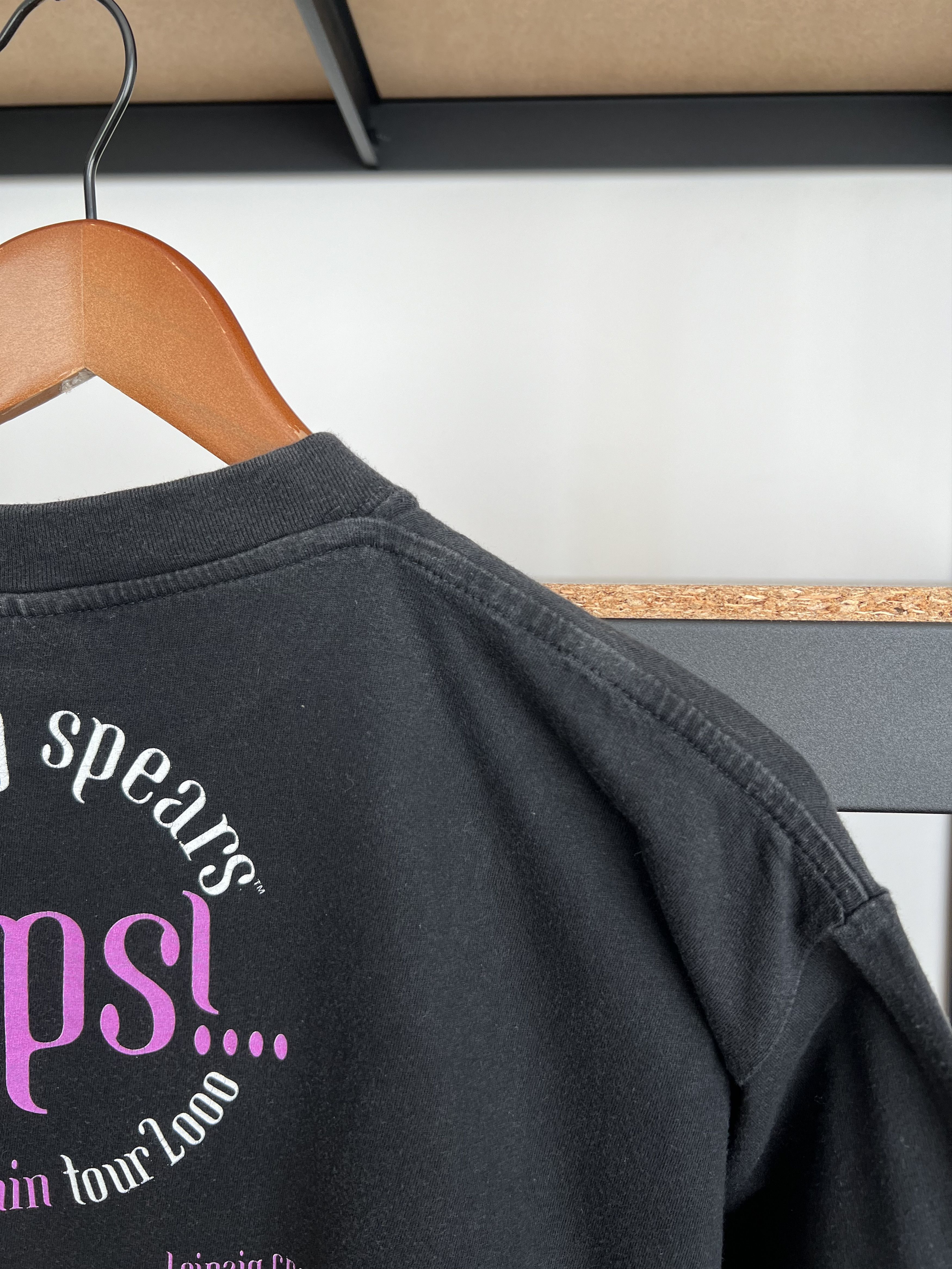Band Tees Vintage 2000 Britney Spears Oops I Did It Again T-shirt Size US L / EU 52-54 / 3 - 18 Thumbnail