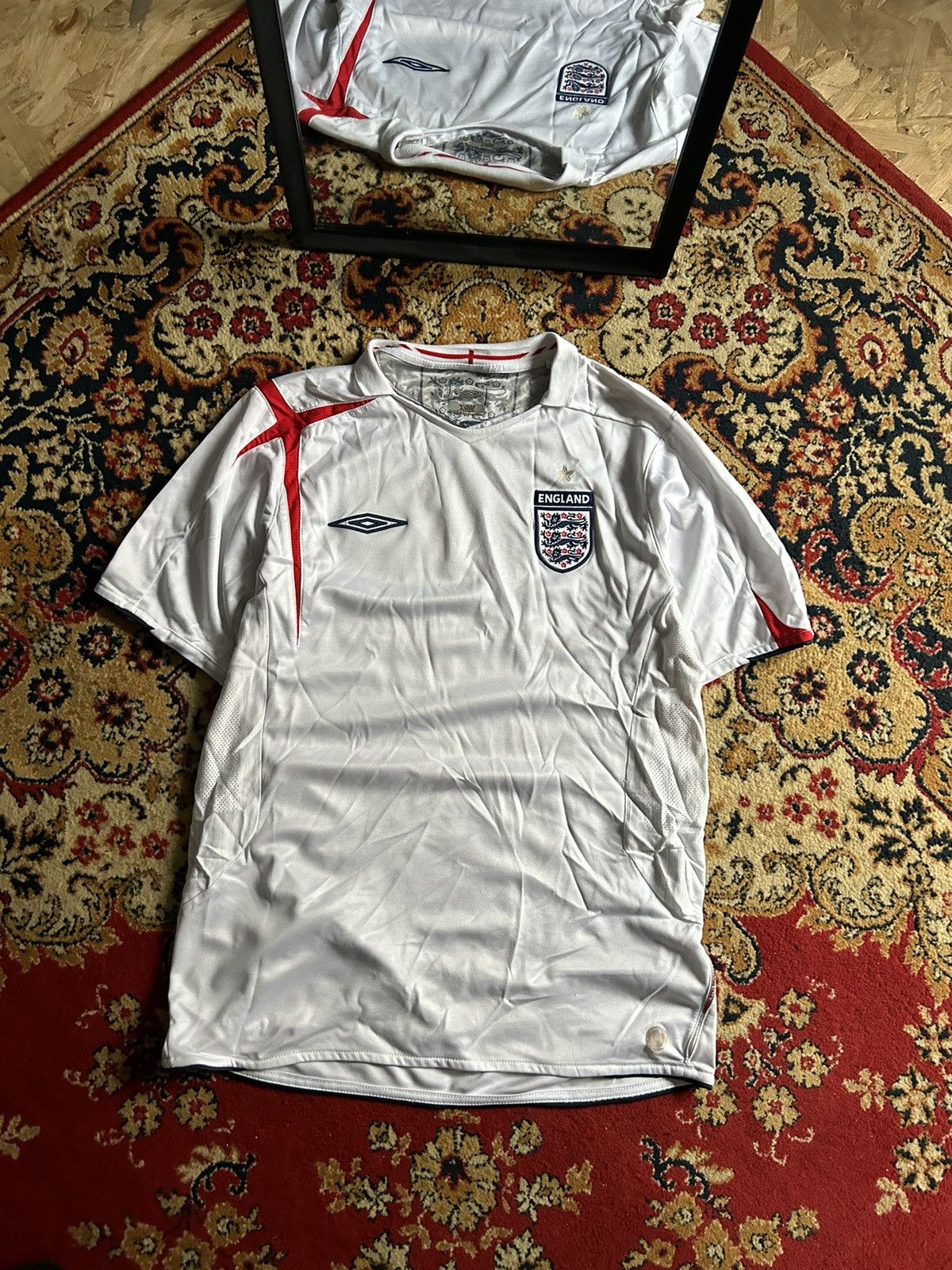 Umbro Umbro England 2005/07 home soccer jersey vintage Size US M / EU 48-50 / 2 - 1 Thumbnail