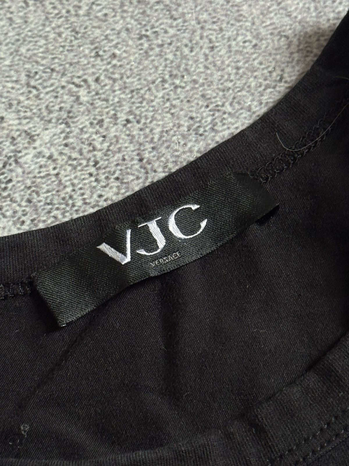 Versace Jeans Couture Versace Jeans Couture VJC vintage retro big logo tee tshirt Size S / US 4 / IT 40 - 7 Thumbnail
