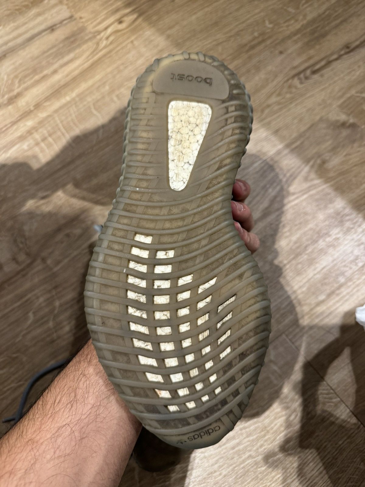 Yeezy Yeezy 350 Boost Beluga 2.0 Size US 9.5 / EU 42-43 - 7 Thumbnail
