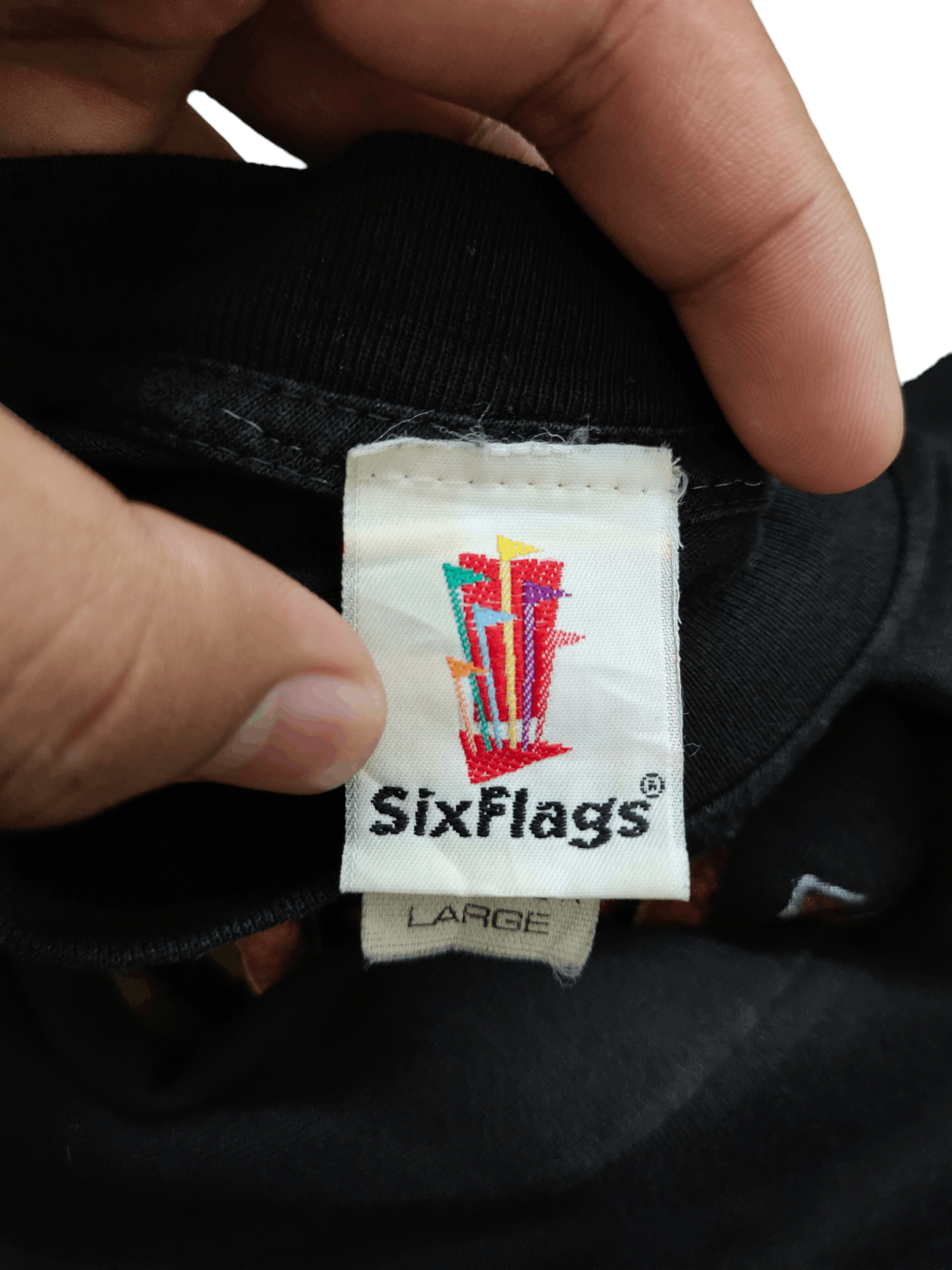 Vintage Vintage 90s Dino Island SixFlags Great Adventure T-Shirt Size US L / EU 52-54 / 3 - 8 Thumbnail