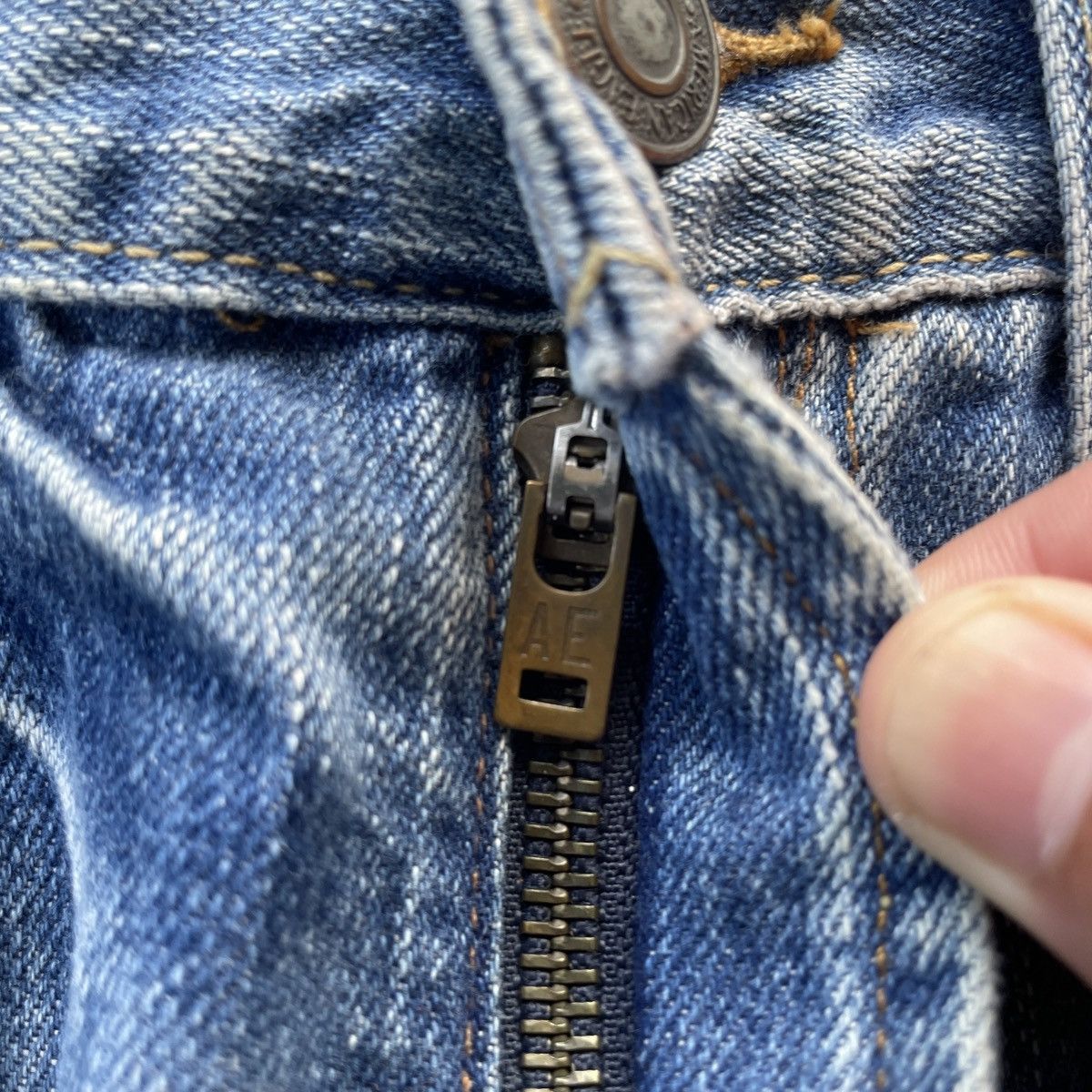 American Eagle Outfitters × Jean × Vintage Vintage American Eagle Outfitters Distressed Faded Jeans Size US 31 - 7 Thumbnail